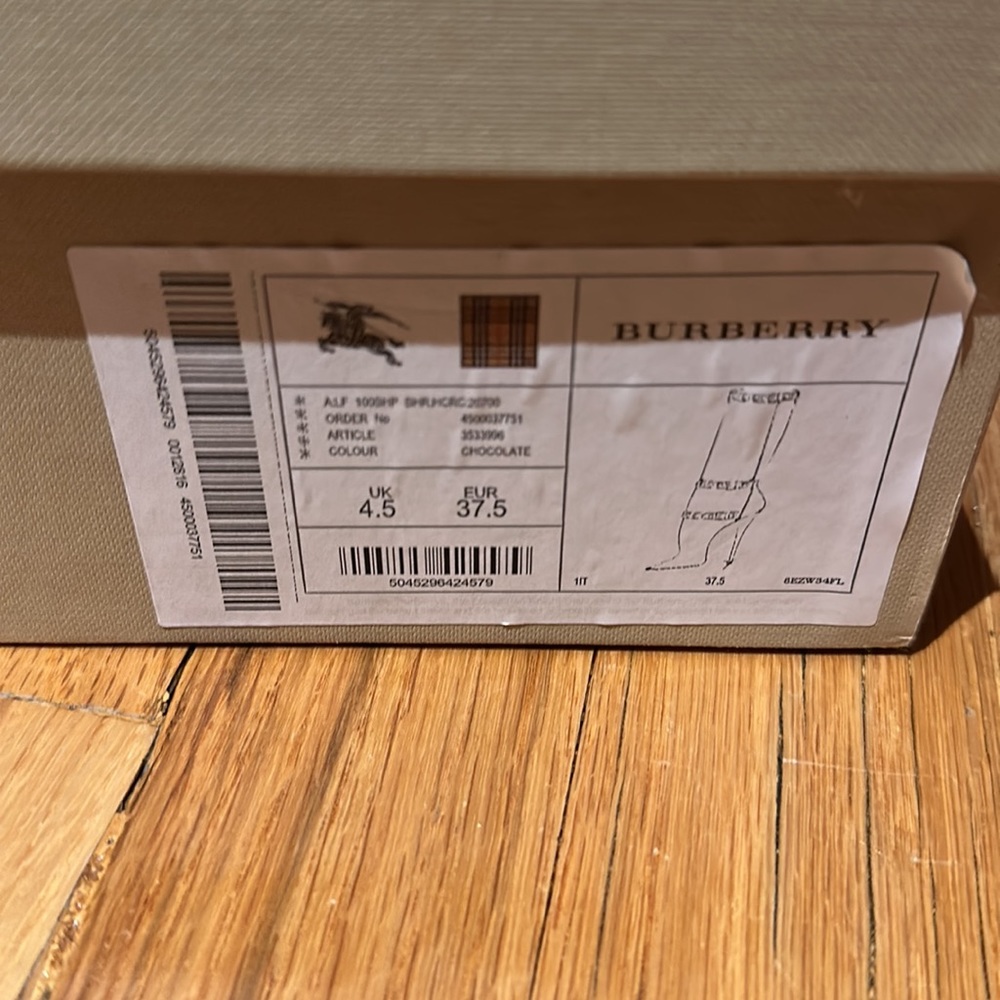 Burberry Brown Leather KneeHigh Zipper Boots Sz 37.5 Euro Almost Mint - Picture 9 of 10